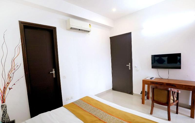 Gupta Residency Near Noida Sector 50 Metro Station image