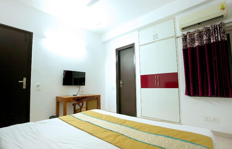 Gupta Residency Near Noida Sector 50 Metro Station image