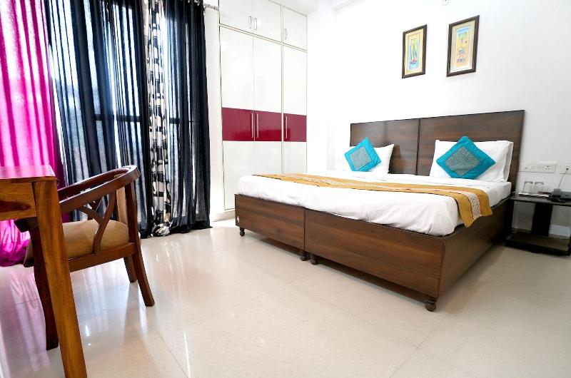 Gupta Residency Near Noida Sector 50 Metro Station image