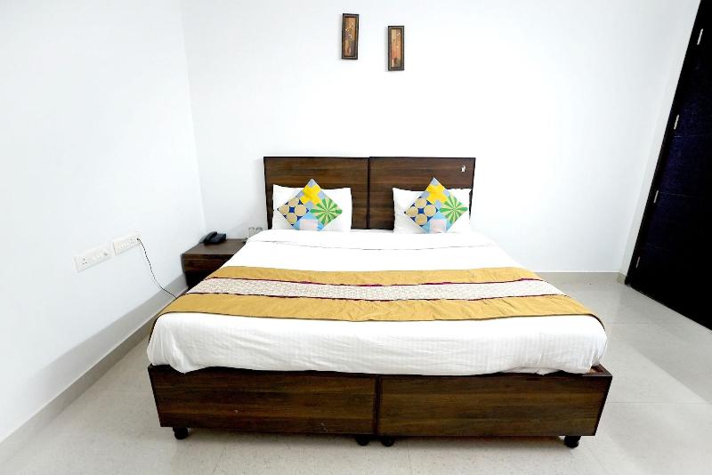 Gupta Residency Near Noida Sector 50 Metro Station image