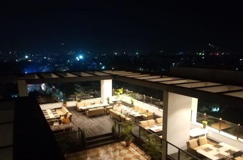 Hotel Shree Nanda image