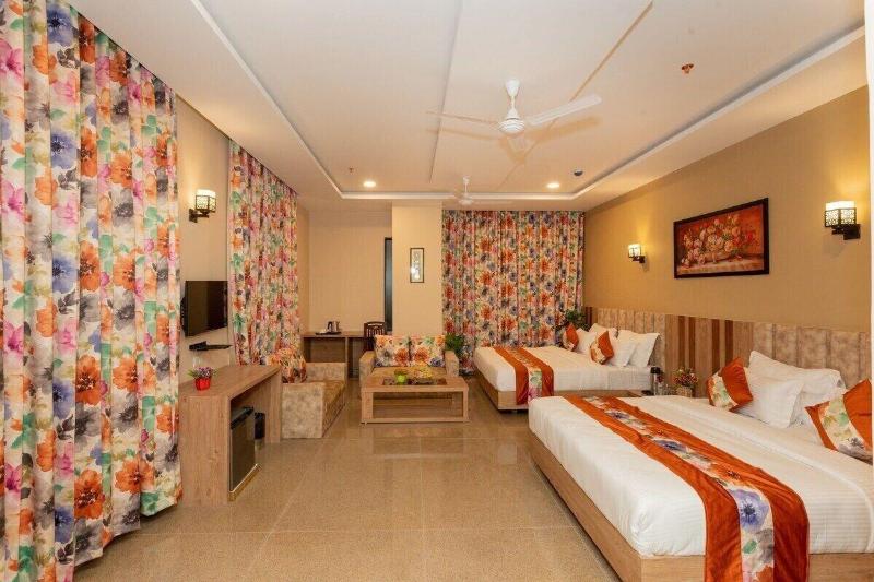 Hotel Shree Nanda image
