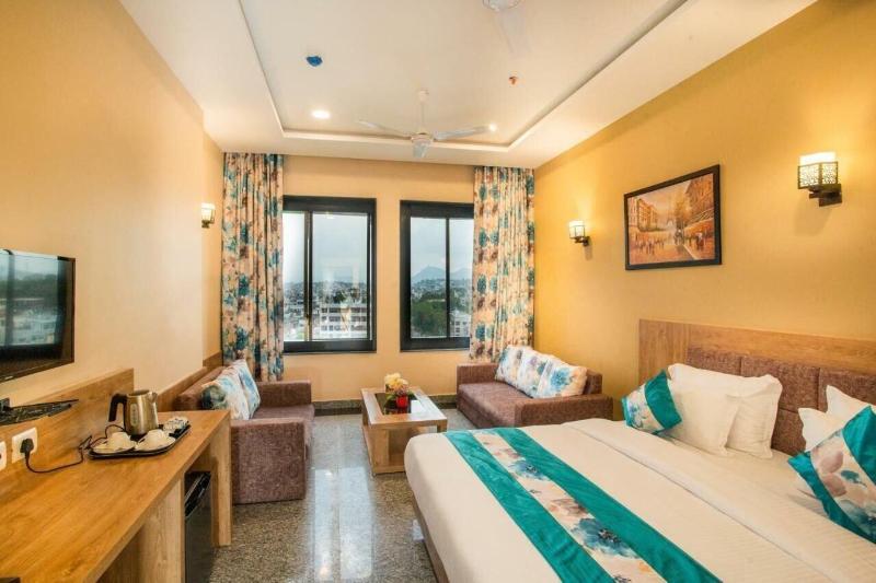 Hotel Shree Nanda image