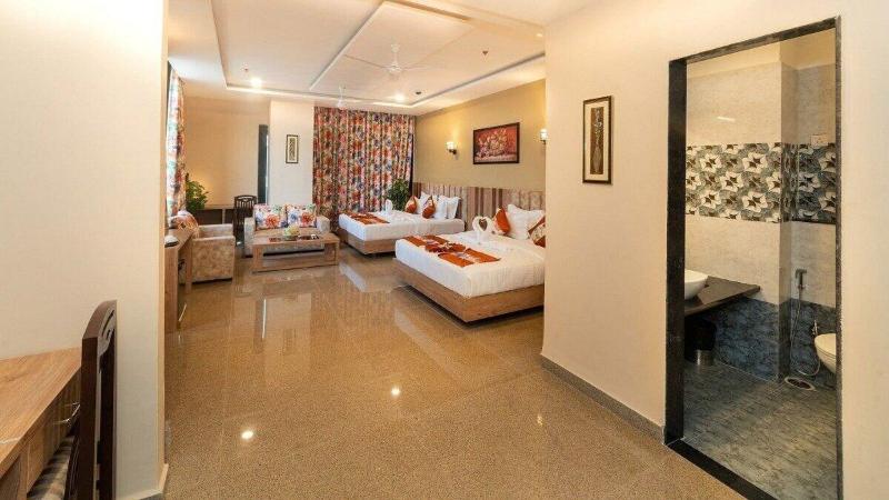 Hotel Shree Nanda image