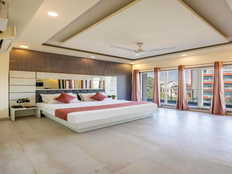 Hotel Metro Stay By F9 Hotels image