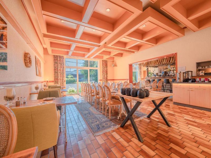 Hotel Hotleu image