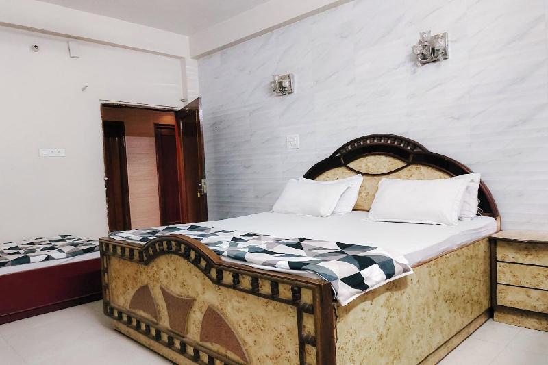 Hotel Purohit image