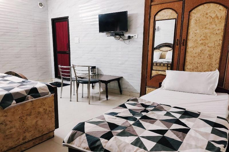 Hotel Purohit image