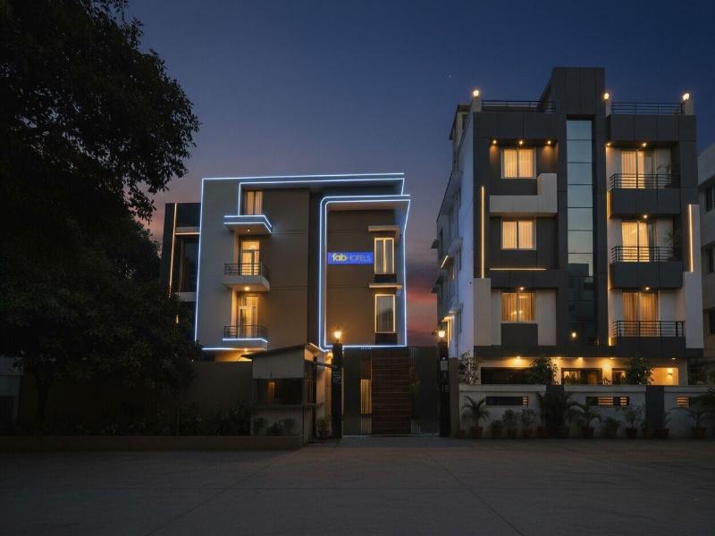 Fabhotel Pine Tree image