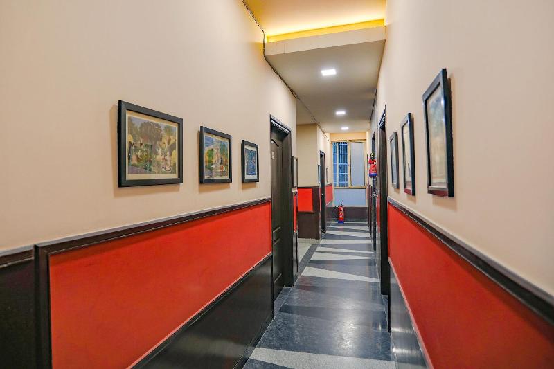 Fabhotel Pine Tree image