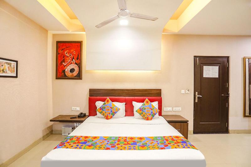 Fabhotel Pine Tree image