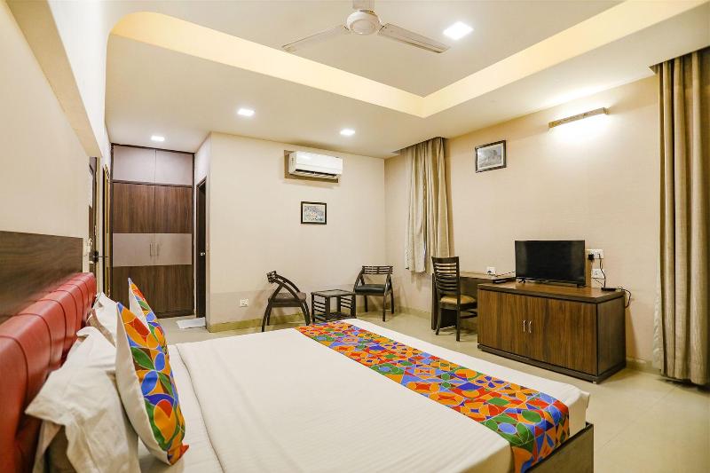 Fabhotel Pine Tree image
