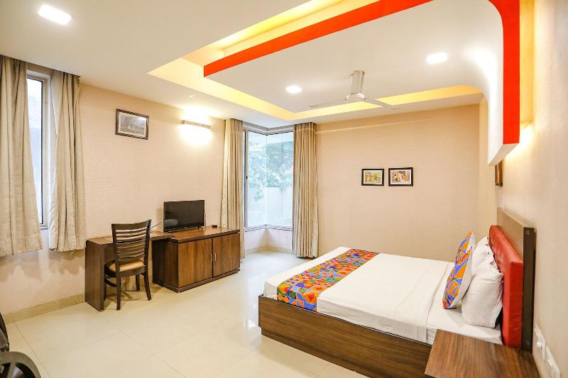 Fabhotel Pine Tree image