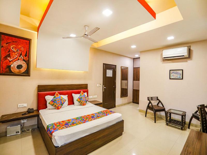 Fabhotel Pine Tree image