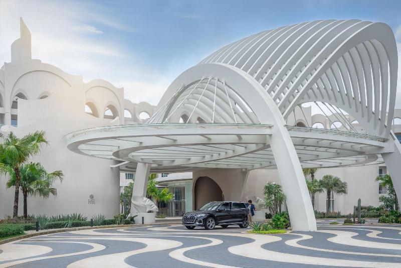 Hyatt Regency Hainan Ocean Paradise Resort image