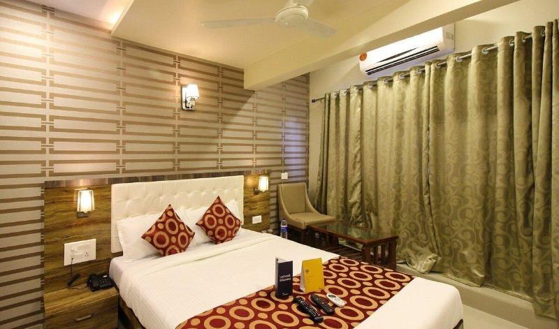 Hotel Golden Park image