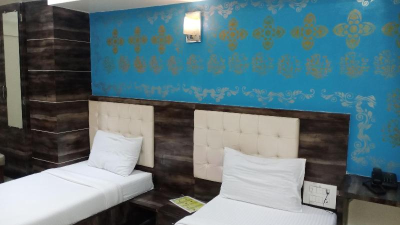 Hotel Golden Park image