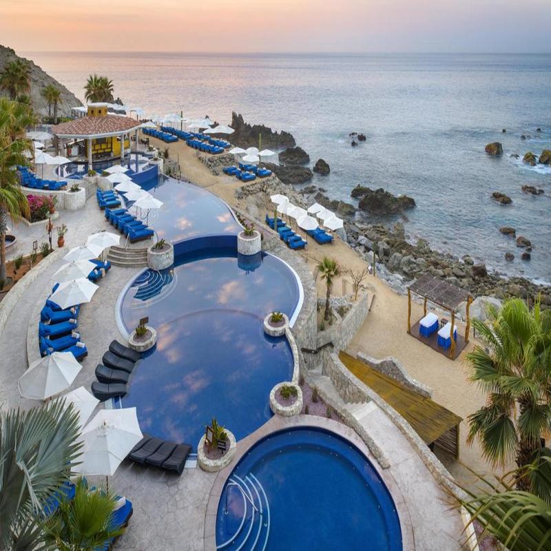 Hotel Hacienda Encantada Resort & Residences