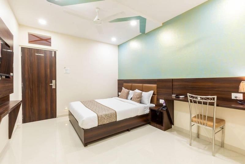 Hotel Bkc Annex Near Trade Center image