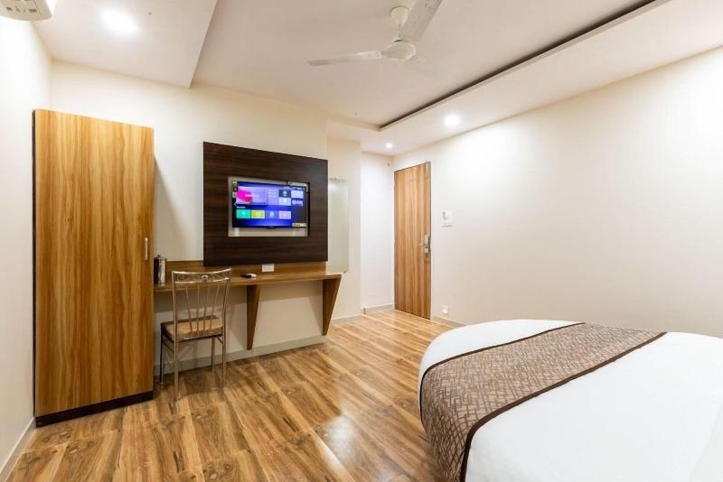 Hotel Bkc Annex Near Trade Center image