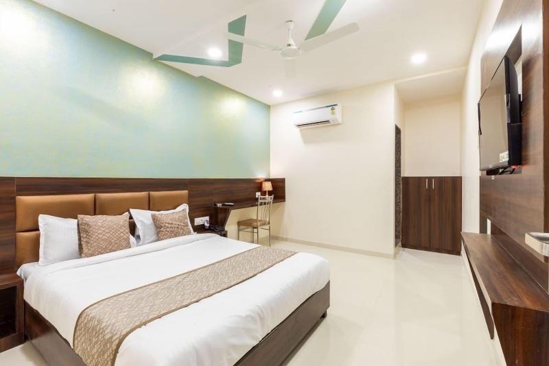 Hotel Bkc Annex Near Trade Center image