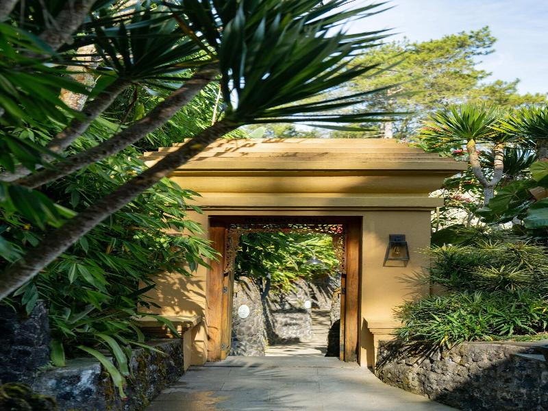 Tira Vilagna Suites Spa image