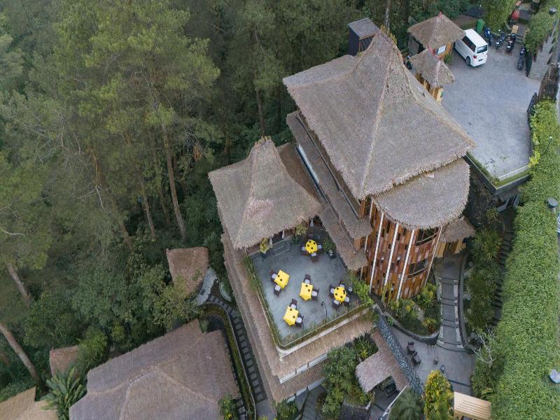 Tira Vilagna Suites Spa image