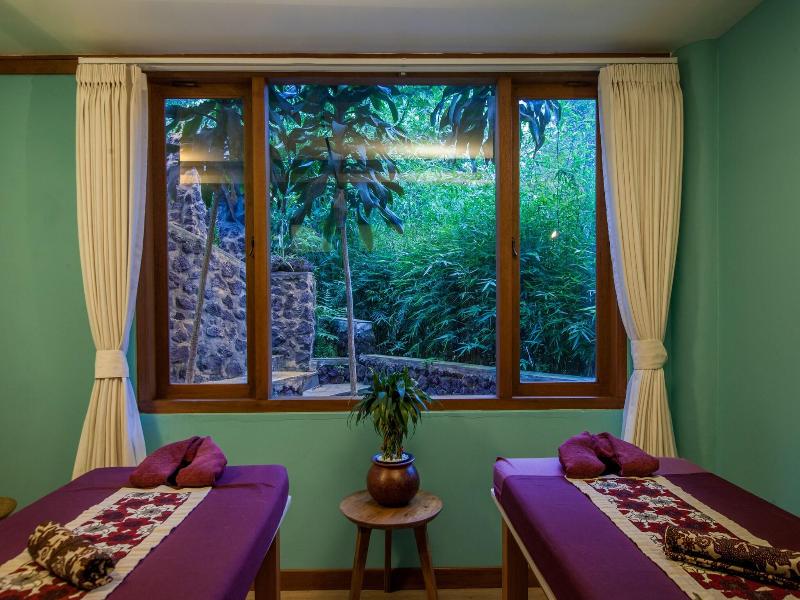 Tira Vilagna Suites Spa image