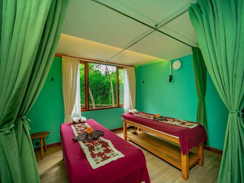 Tira Vilagna Suites Spa image
