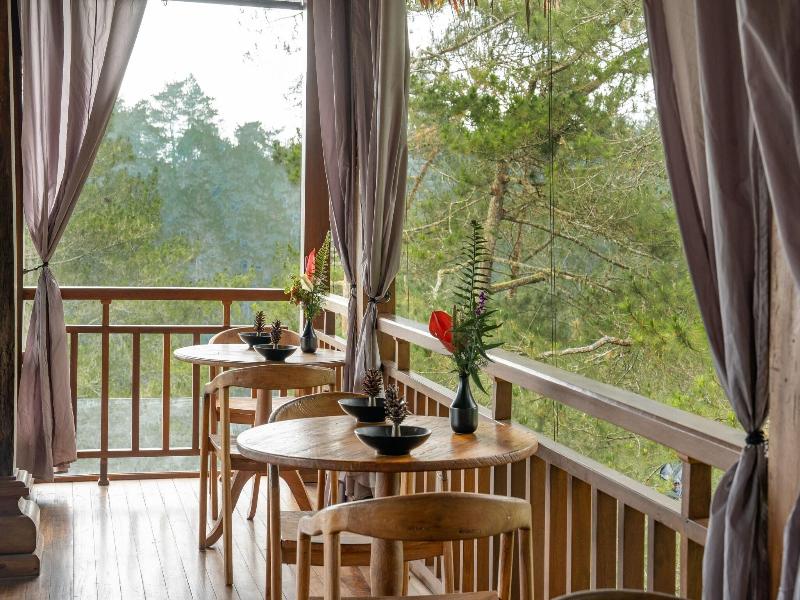 Tira Vilagna Suites Spa image