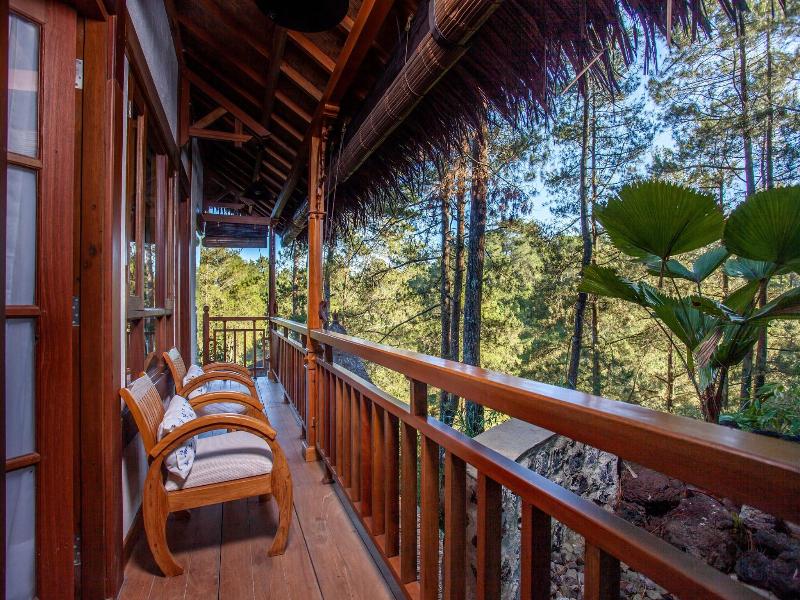 Tira Vilagna Suites Spa image