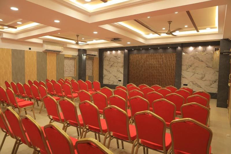 Kansone Hotel And Banquets image