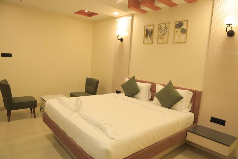 Kansone Hotel And Banquets image