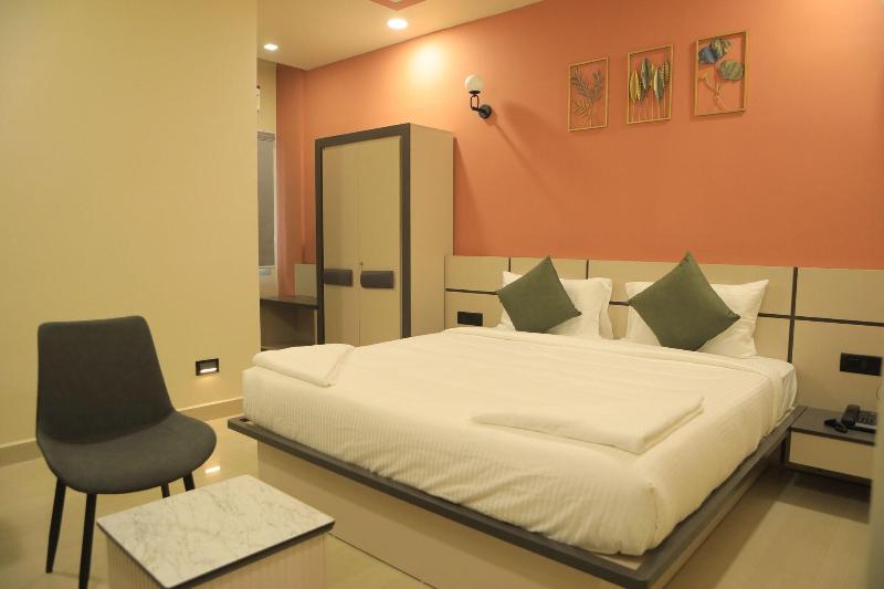 Kansone Hotel And Banquets image