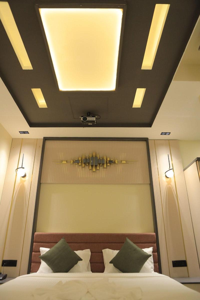 Kansone Hotel And Banquets image