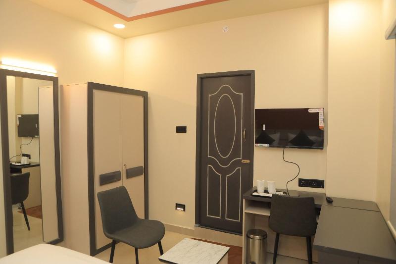 Kansone Hotel And Banquets image