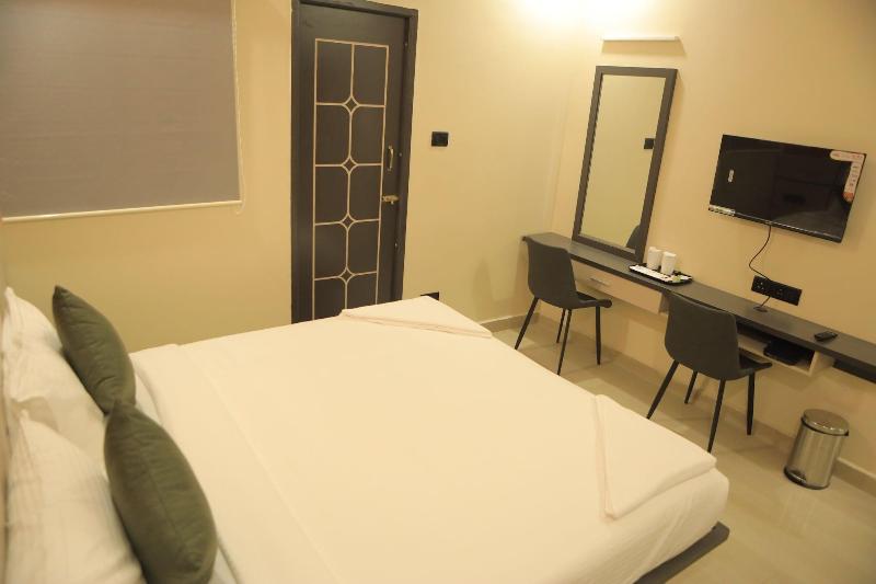 Kansone Hotel And Banquets image