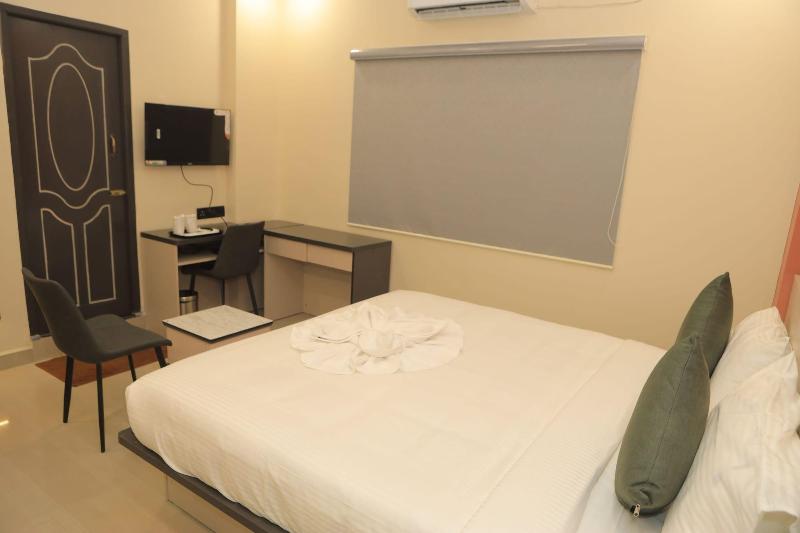 Kansone Hotel And Banquets image