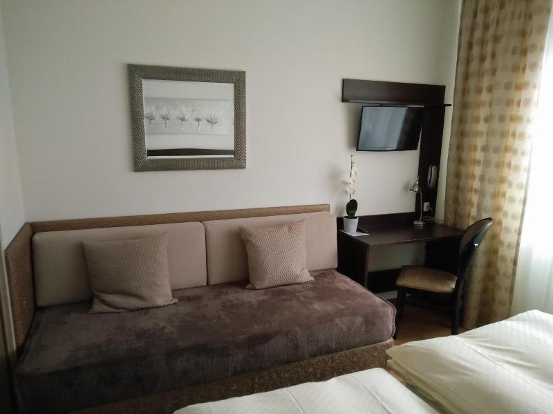 Hotel Alfa image
