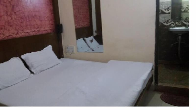Hotel M A International image