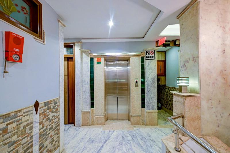 Hotel Natraz New Delhi image