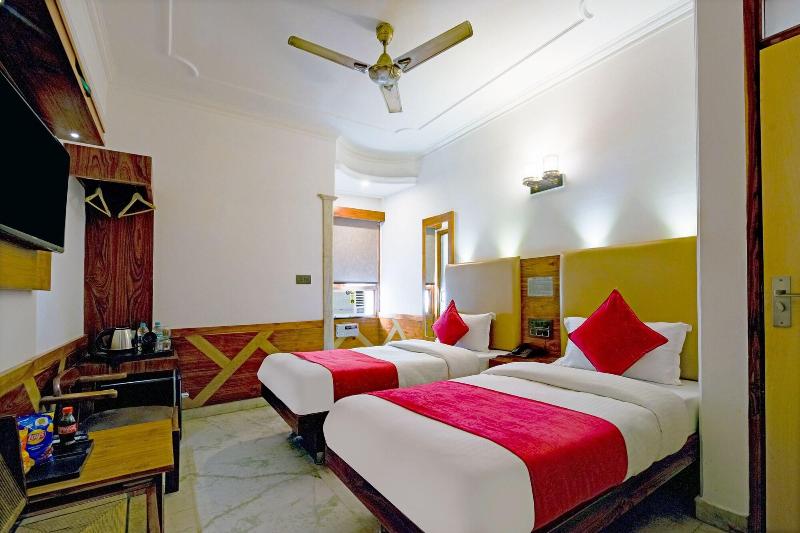 Hotel Natraz New Delhi image