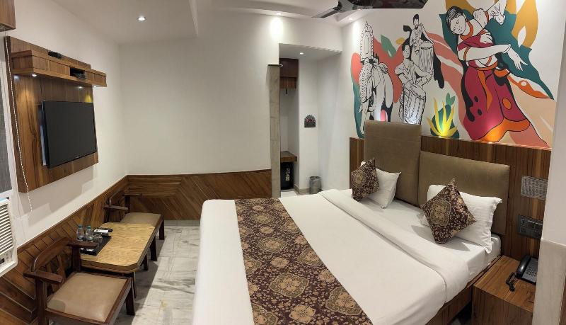Hotel Natraz New Delhi image