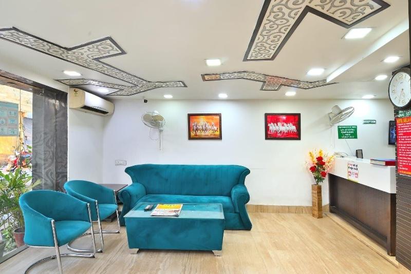 Hotel Natraz New Delhi image