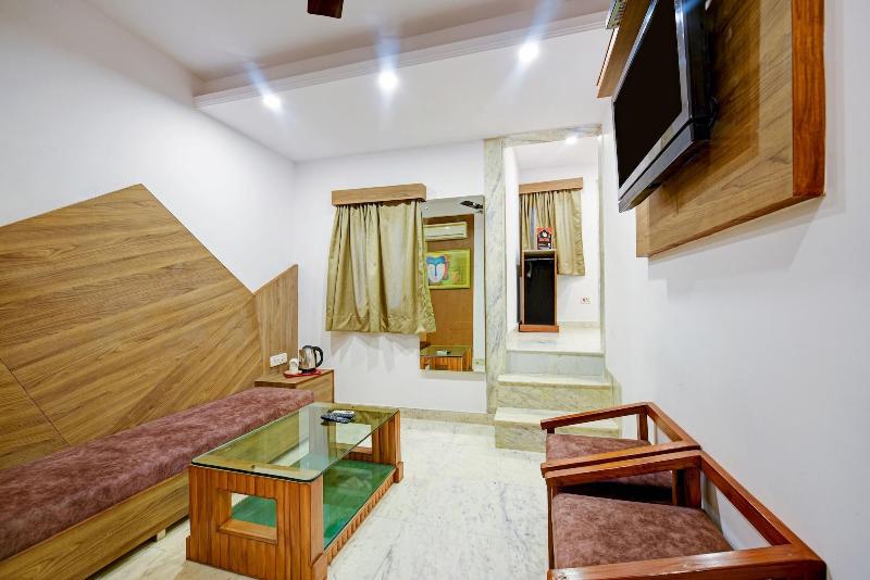 Hotel Natraz New Delhi image