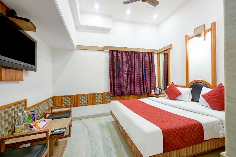 Hotel Natraz New Delhi image