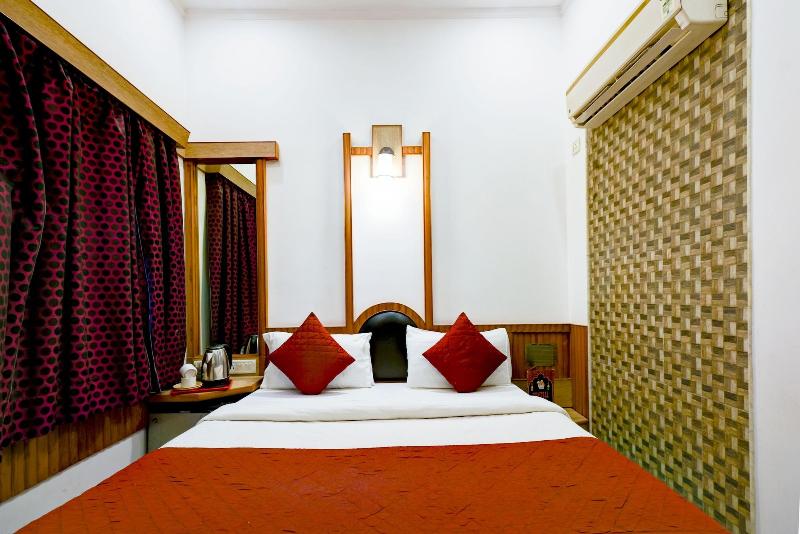 Hotel Natraz New Delhi image
