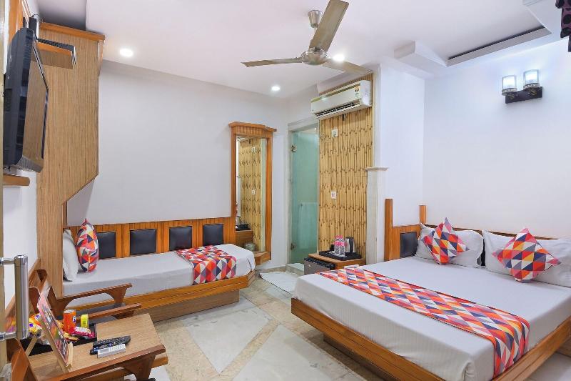 Hotel Natraz New Delhi image