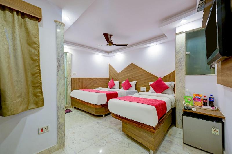 Hotel Natraz New Delhi image