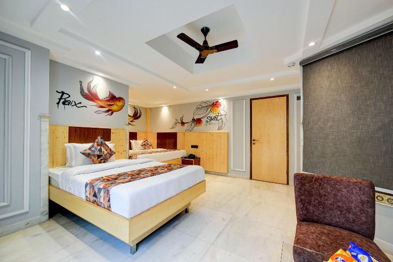 Hotel Natraz New Delhi image